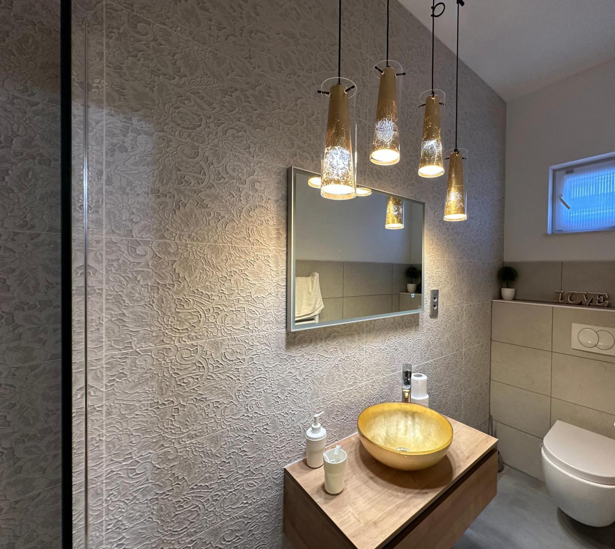 Large Apartment Between Split And Trogir Kaštela Екстериор снимка
